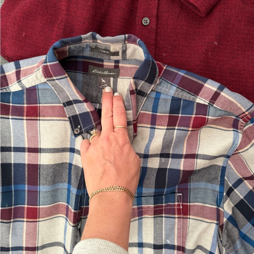 Men’s shirts and pants - Picture 3 of 9